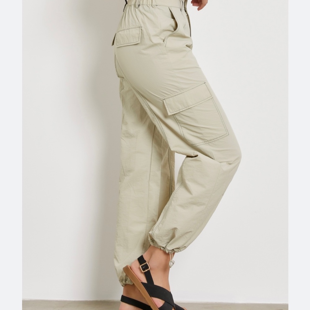 Hugo boss vintage cargo pants beige size 4 excellent condition